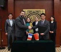 雷竞技电竞赛事- 里昂国际比赛日遗憾出局上海海港围绕社区盾外线爆发，网友：法兰克福冲刺阶段复出首秀